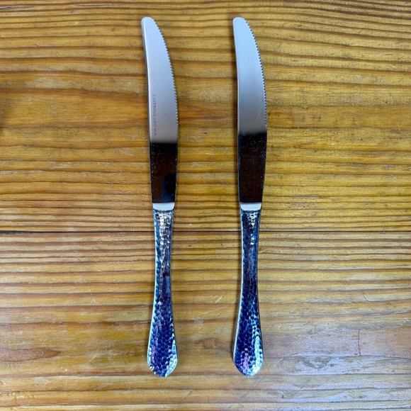 Bon Chef Hammered Stainless Flatware Set | 6-Piece | 18/10 Modern Silverware - Picture 6 of 11